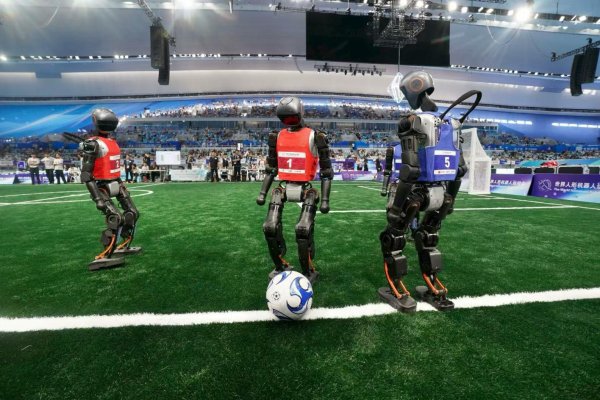 兆富配资 1比0！清华大学火神队5v5足球赛夺冠